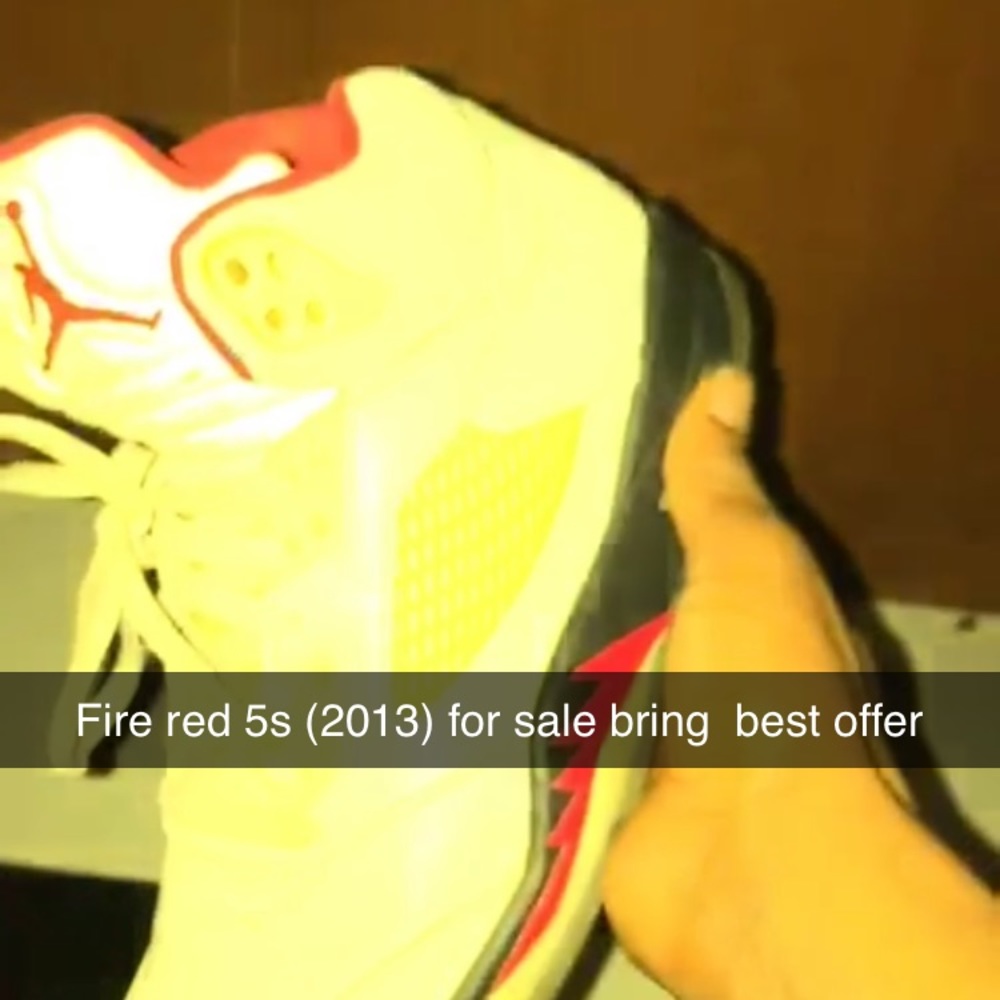 Air Jordan 5 fire red (2013)